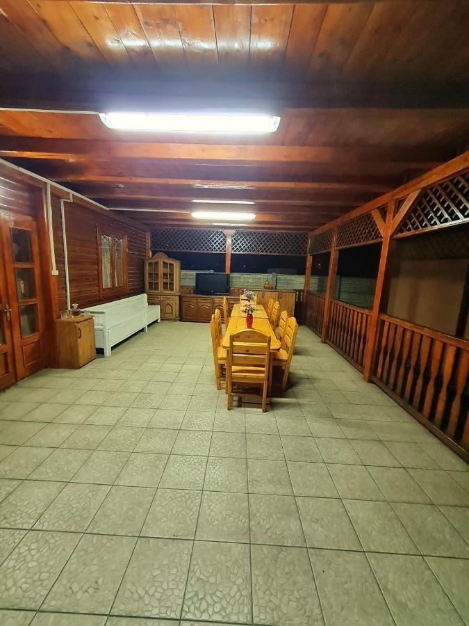 Pensiunea Sanziana Hotel Oradea Luaran gambar