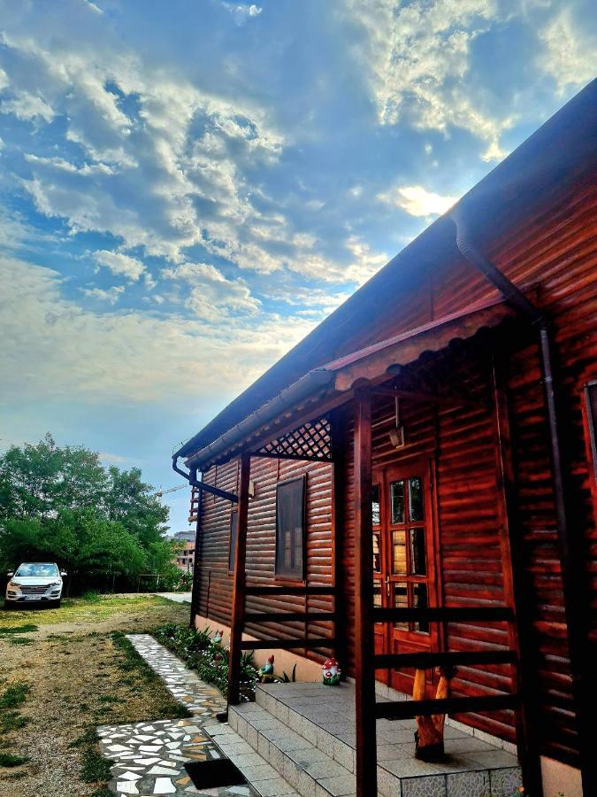 Pensiunea Sanziana Hotel Oradea Luaran gambar